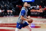 客战猛龙！库里入场致敬Drake 比赛穿着科比16年多伦多全明星战靴